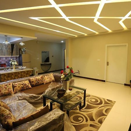 Aloche Apartments Murree Exterior photo