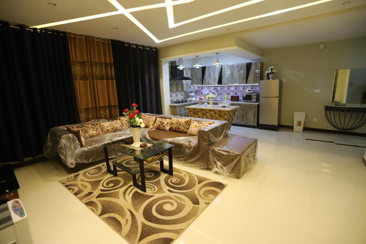Aloche Apartments Murree Exterior photo