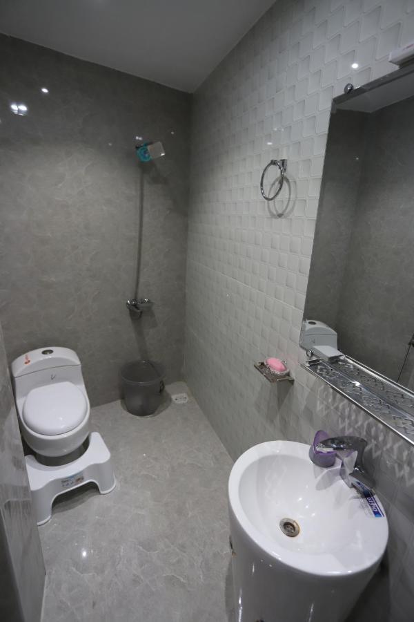 Aloche Apartments Murree Exterior photo