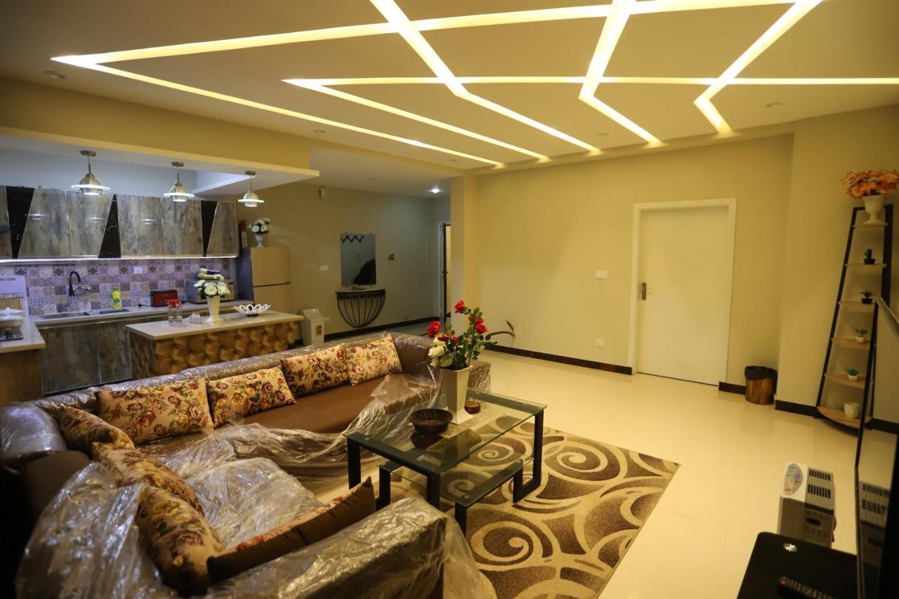 Aloche Apartments Murree Exterior photo