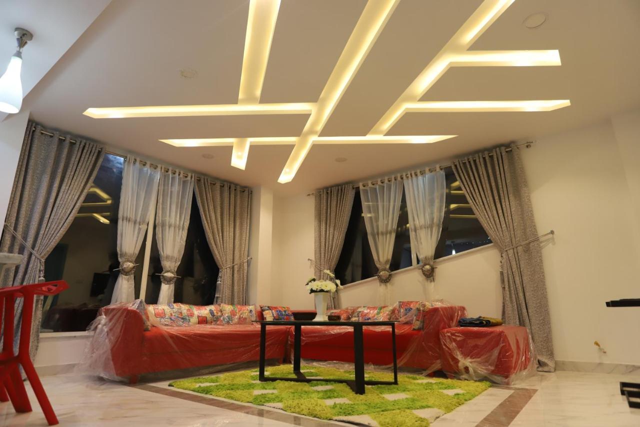 Aloche Apartments Murree Exterior photo